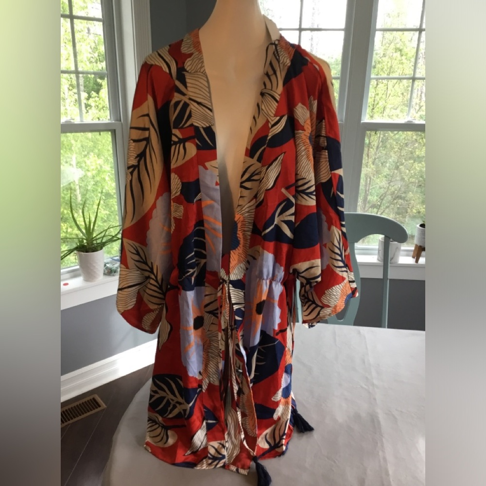 Aakaa Beach Swim Wrap Medium  NWT